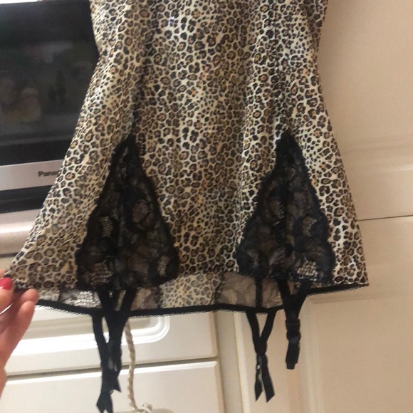 NWOT Cheetah lingerie Victoria Secret - Picture 5 of 7